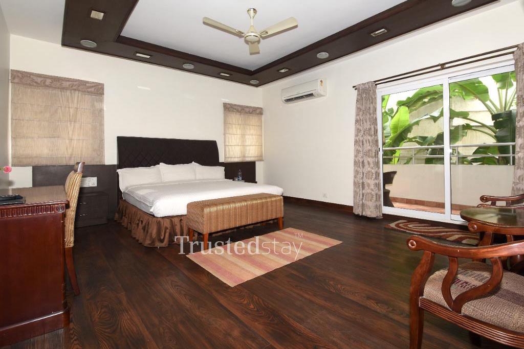 Master Bed Room | Alcove Service Apartments in Bangalore
